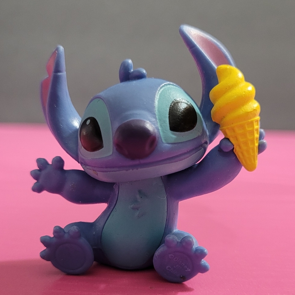Disney Lilo & Stitch Feed Me Series Ice Cream Stitch Miniature Figure (0285)